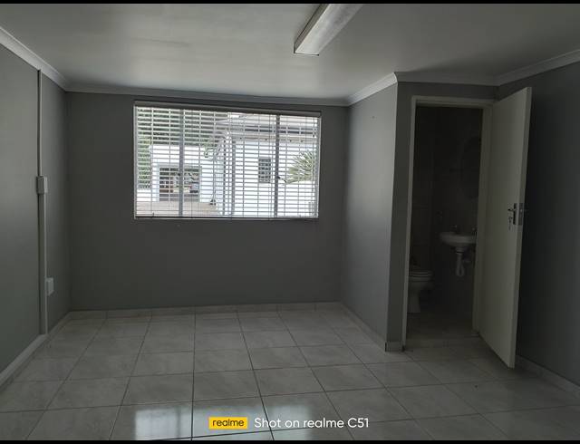 67M² BUSINESS TO LET IN DALVIEW